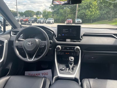 2023 Toyota RAV4 Hybrid SE