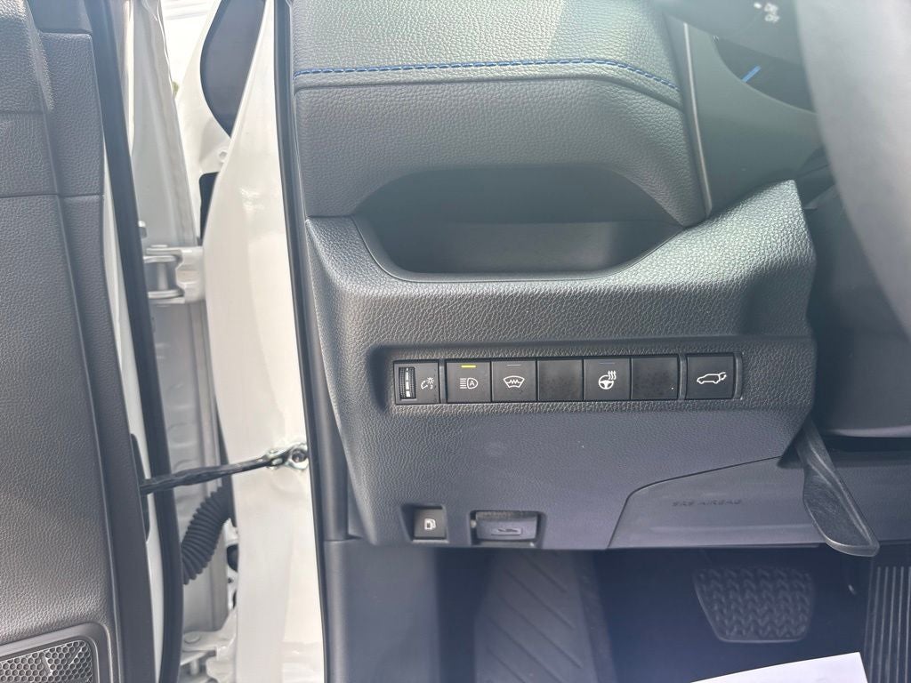 2023 Toyota RAV4 Hybrid SE