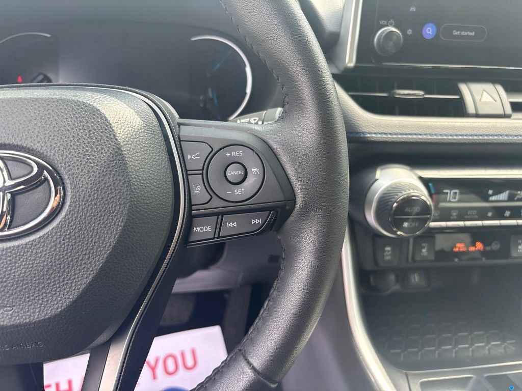 2023 Toyota RAV4 Hybrid SE