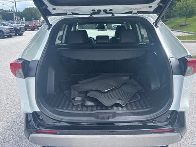 2023 Toyota RAV4 Hybrid SE