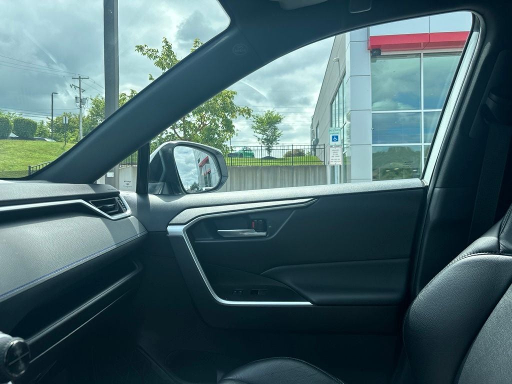 2023 Toyota RAV4 Hybrid SE