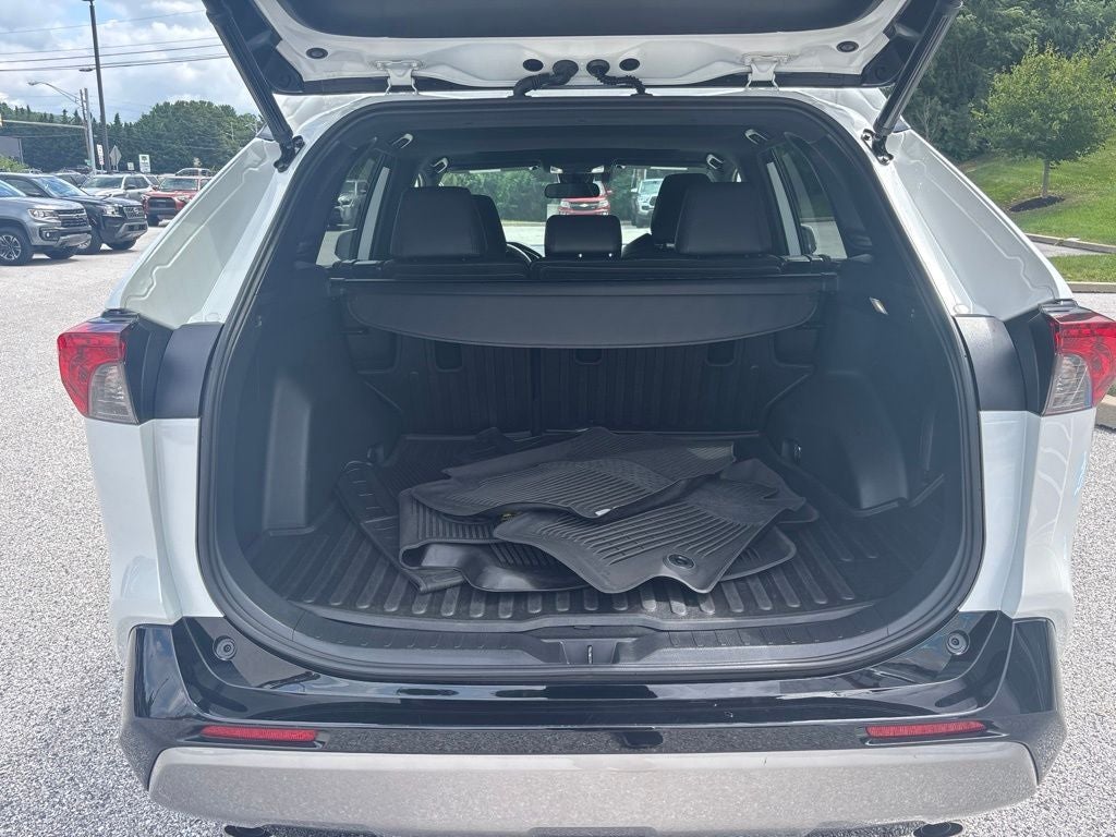 2023 Toyota RAV4 Hybrid SE