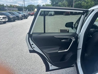 2023 Toyota RAV4 Hybrid SE