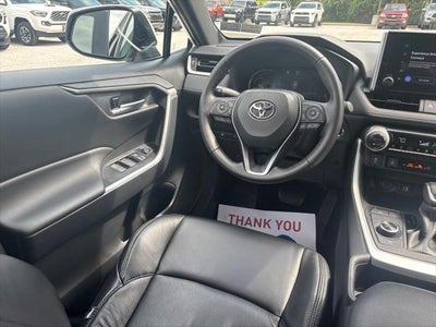 2023 Toyota RAV4 Hybrid SE
