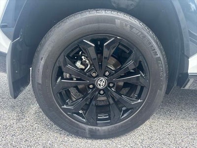 2023 Toyota RAV4 Hybrid SE