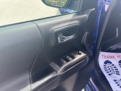 2022 Toyota Tacoma TRD Sport V6