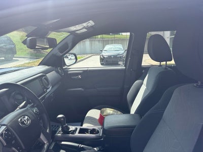 2022 Toyota Tacoma TRD Sport V6
