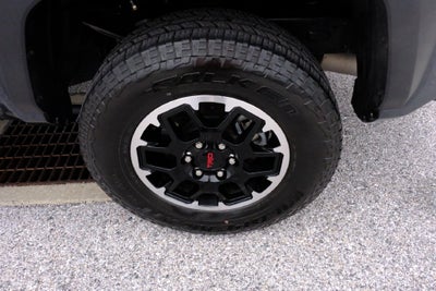 2025 Toyota Tacoma Hybrid TRD Off Road