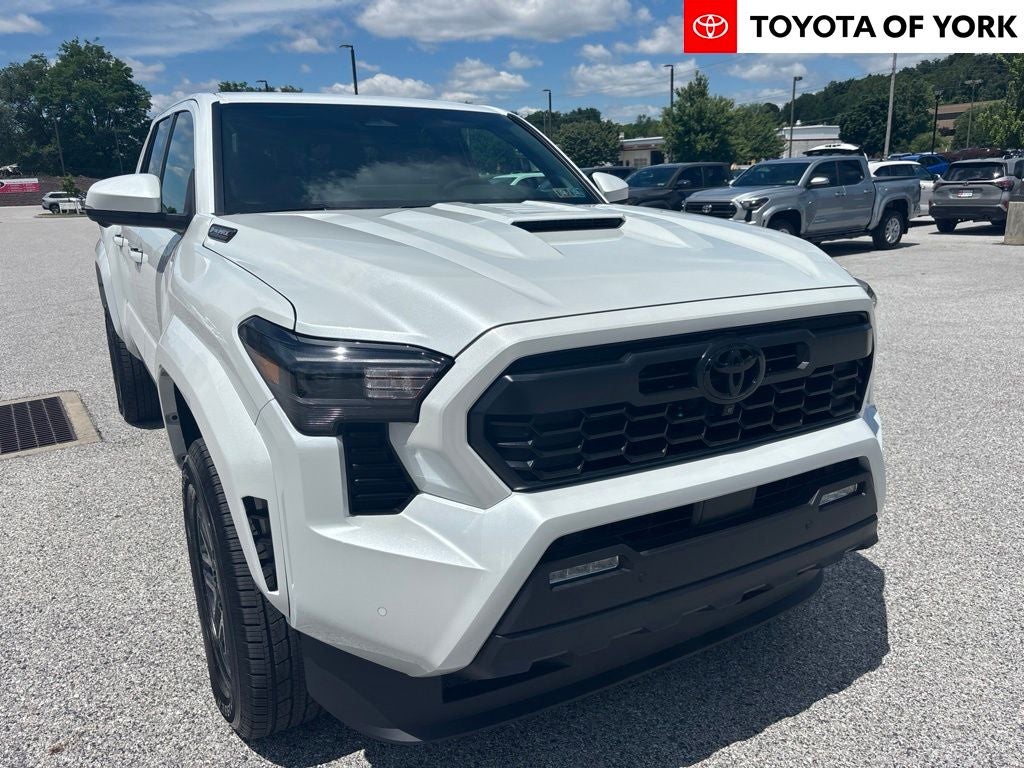 2026 Toyota Tacoma Hybrid TRD Sport