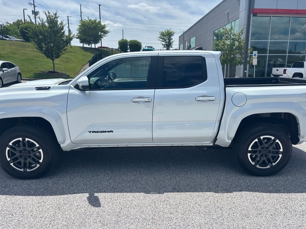 2026 Toyota Tacoma Hybrid TRD Sport