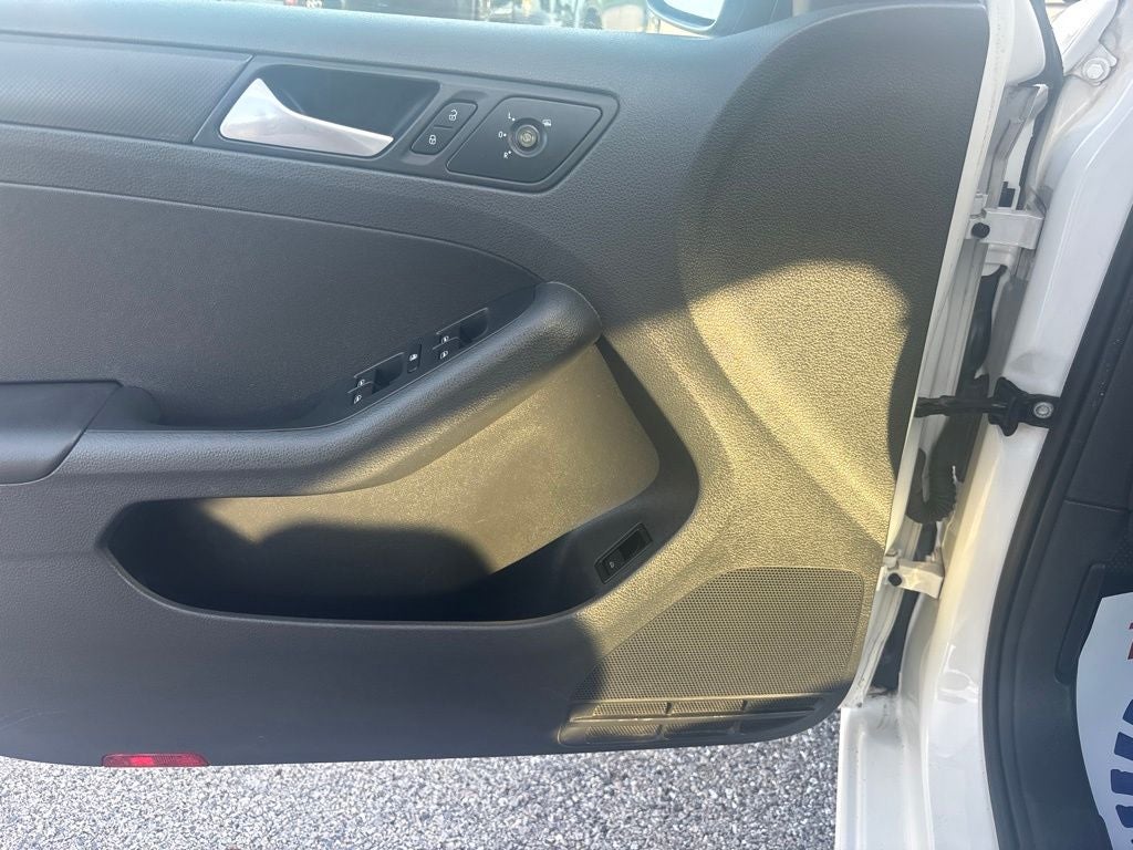 2013 Volkswagen Jetta 2.0L S