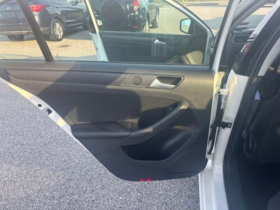 2013 Volkswagen Jetta 2.0L S