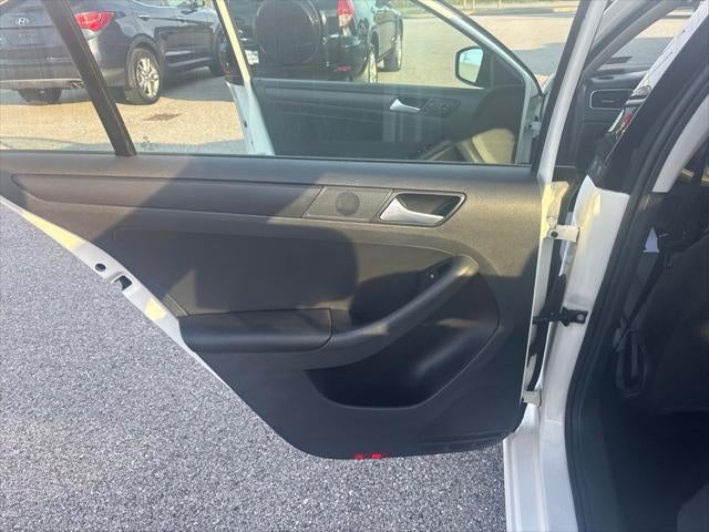 2013 Volkswagen Jetta 2.0L S