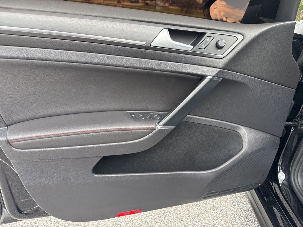 2021 Volkswagen Golf GTI Autobahn
