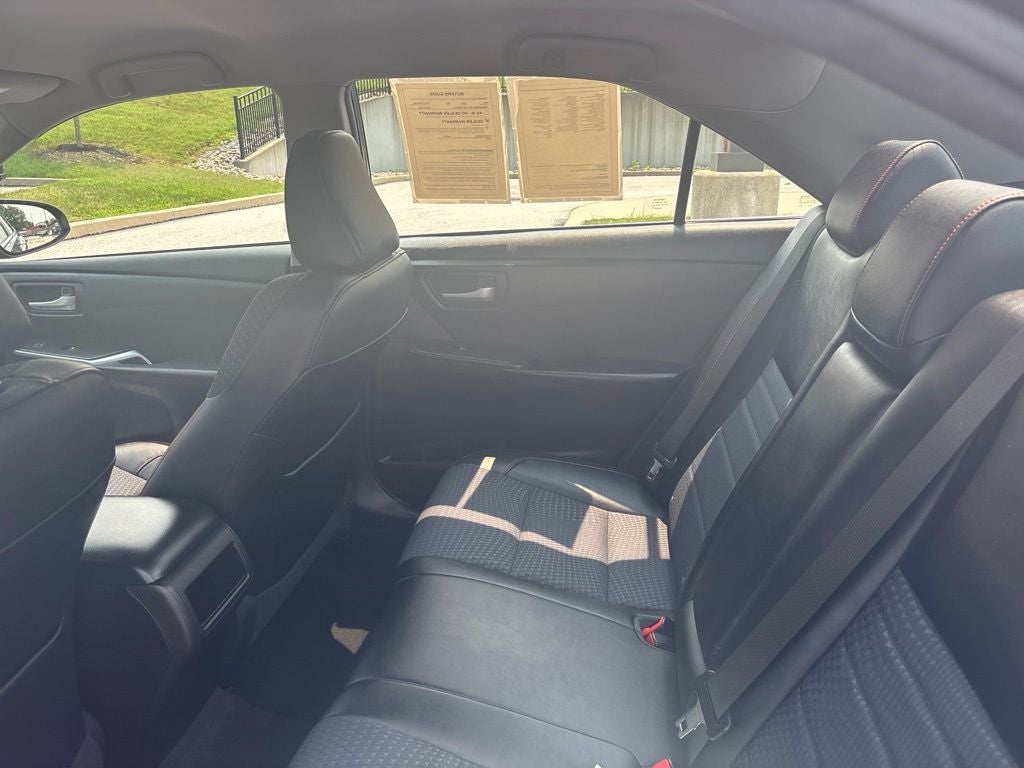 2015 Toyota Camry SE