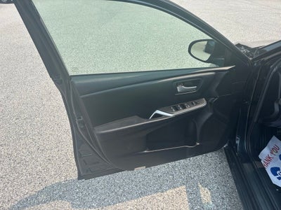2015 Toyota Camry SE