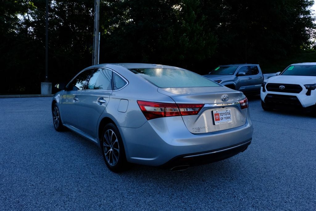 2018 Toyota Avalon XLE
