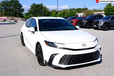 2025 Toyota Camry SE