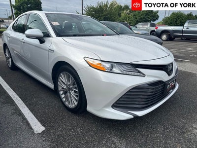2020 Toyota Camry Hybrid XLE