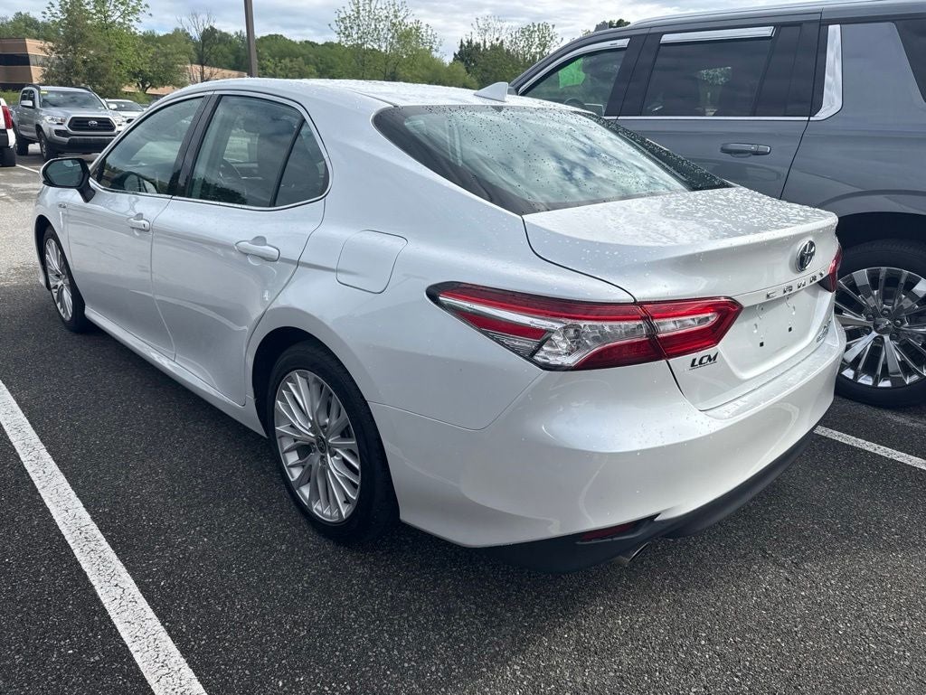2020 Toyota Camry Hybrid XLE