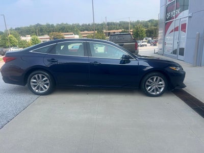 2021 Toyota Avalon XLE