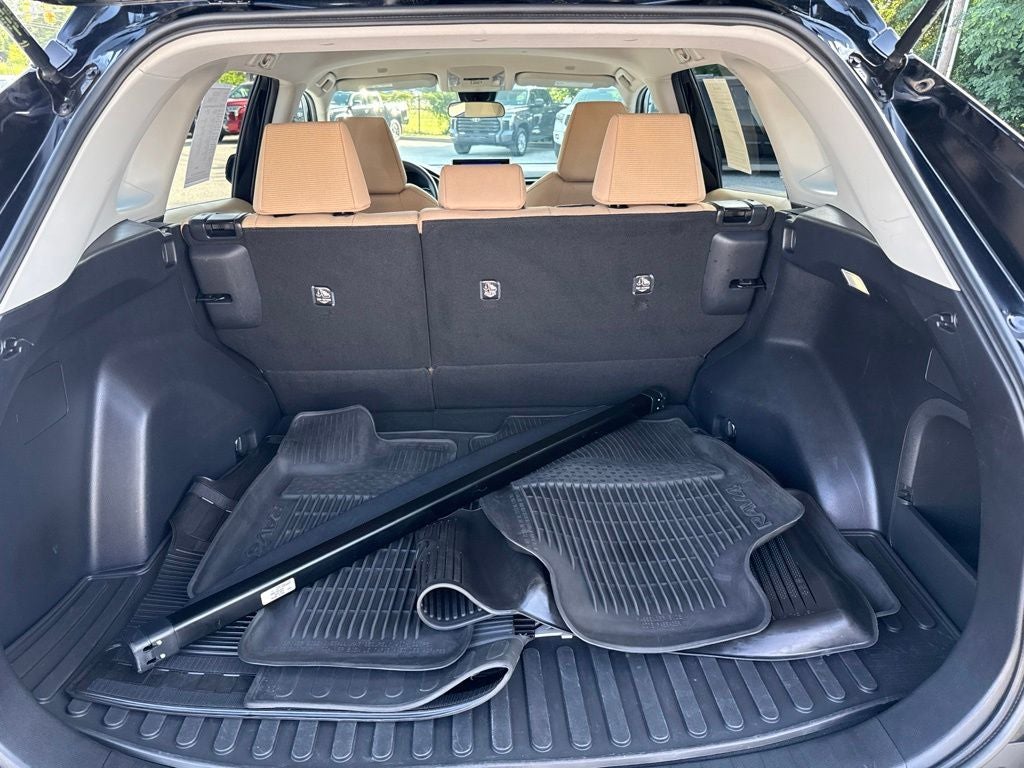 2023 Toyota RAV4 Hybrid LE