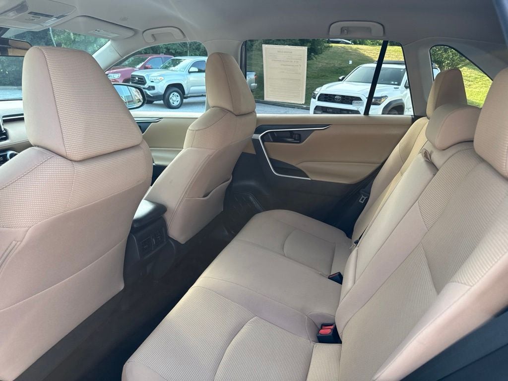 2023 Toyota RAV4 Hybrid LE