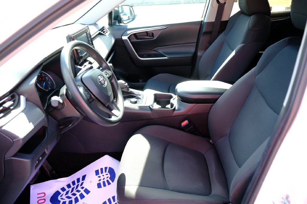 2021 Toyota RAV4 Hybrid LE