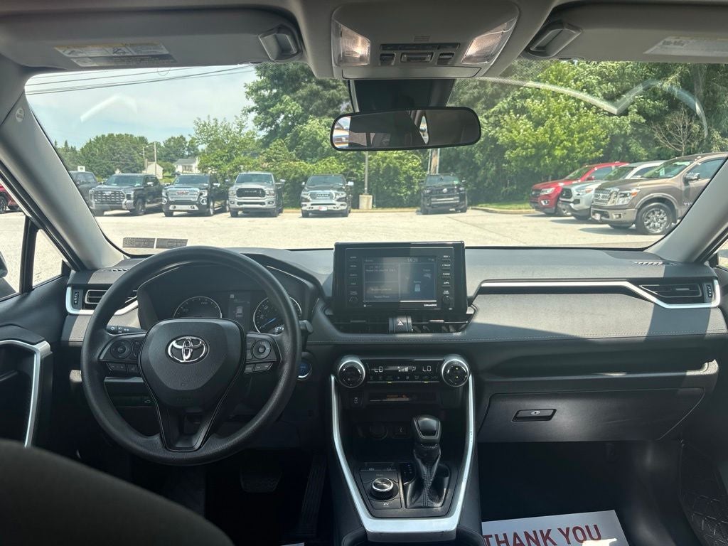 2022 Toyota RAV4 Hybrid XLE
