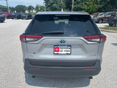 2022 Toyota RAV4 Hybrid XLE
