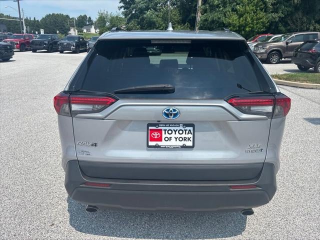 2022 Toyota RAV4 Hybrid XLE