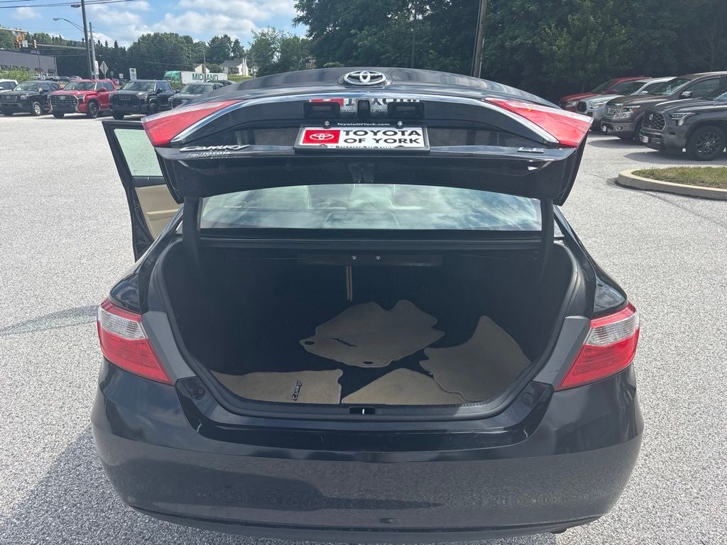 2016 Toyota Camry LE