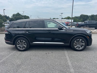 2023 Lincoln Aviator Livery Premium
