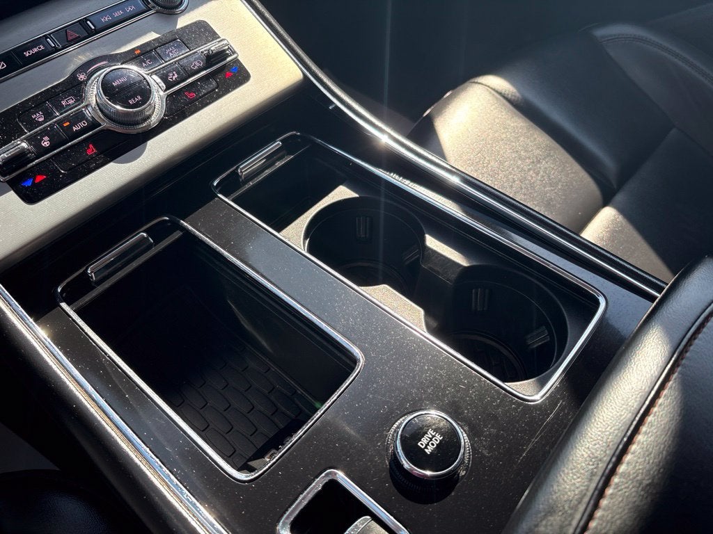 2023 Lincoln Aviator Livery Premium