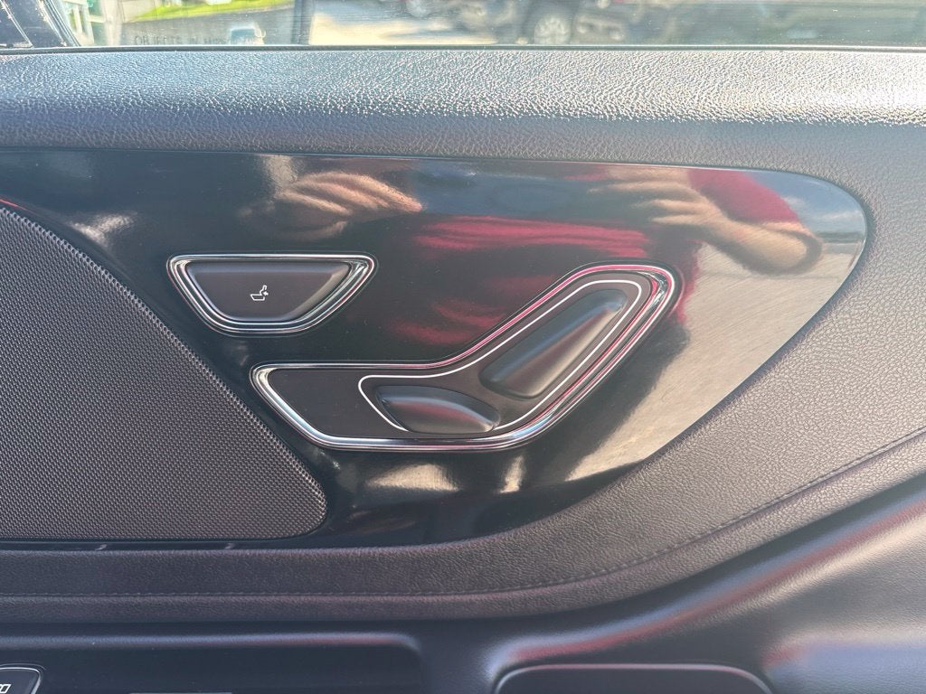 2023 Lincoln Aviator Livery Premium