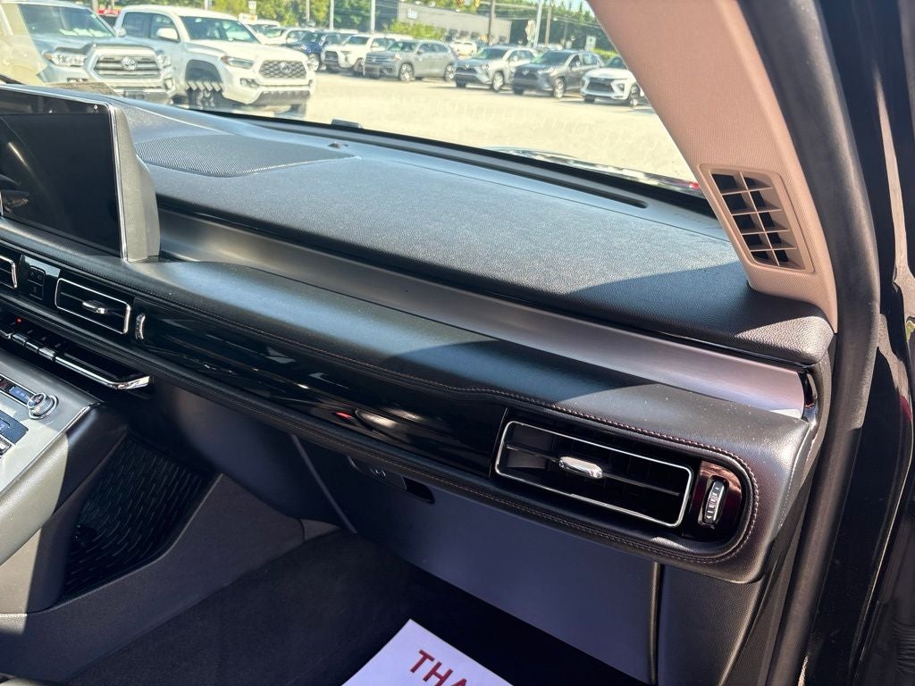 2023 Lincoln Aviator Livery Premium