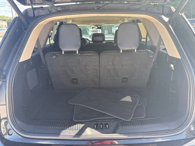 2023 Lincoln Aviator Livery Premium