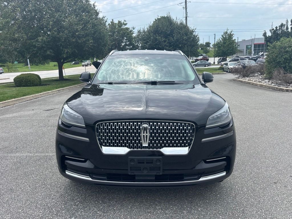 2023 Lincoln Aviator Livery Premium
