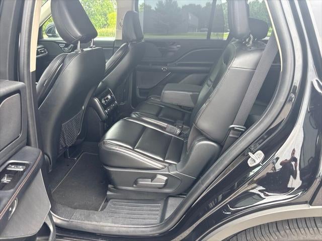 2023 Lincoln Aviator Livery Premium