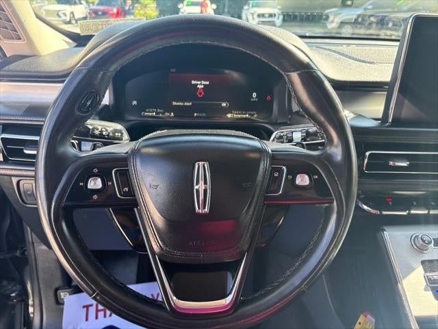 2023 Lincoln Aviator Livery Premium