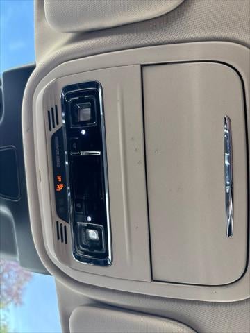 2023 Lincoln Aviator Livery Premium