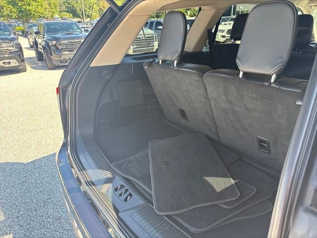 2023 Lincoln Aviator Livery Premium