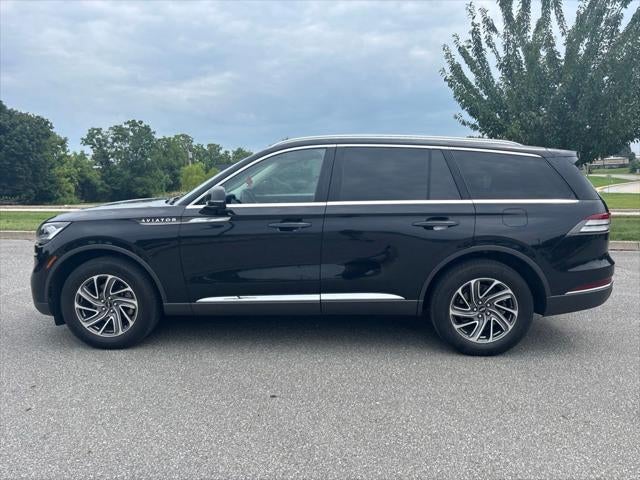 2023 Lincoln Aviator Livery Premium