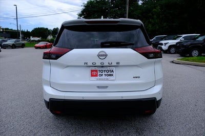 2025 Nissan Rogue SV
