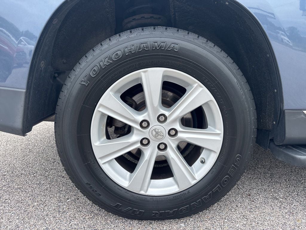 2011 Toyota Highlander SE