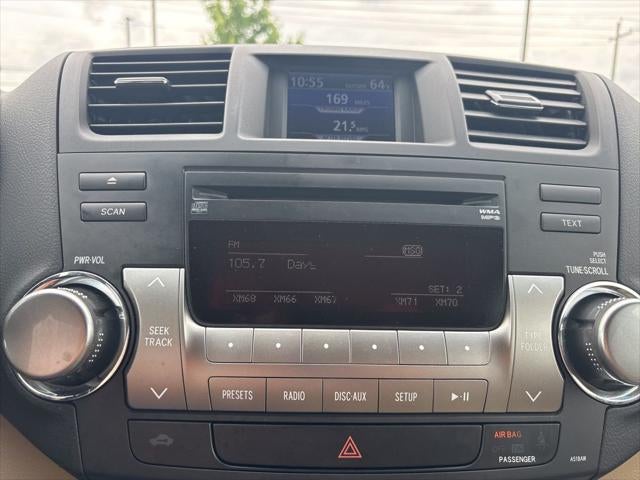 2011 Toyota Highlander SE