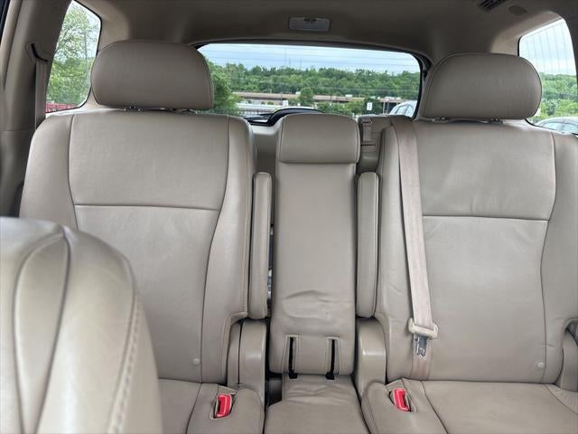 2011 Toyota Highlander SE
