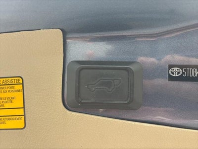 2011 Toyota Highlander SE