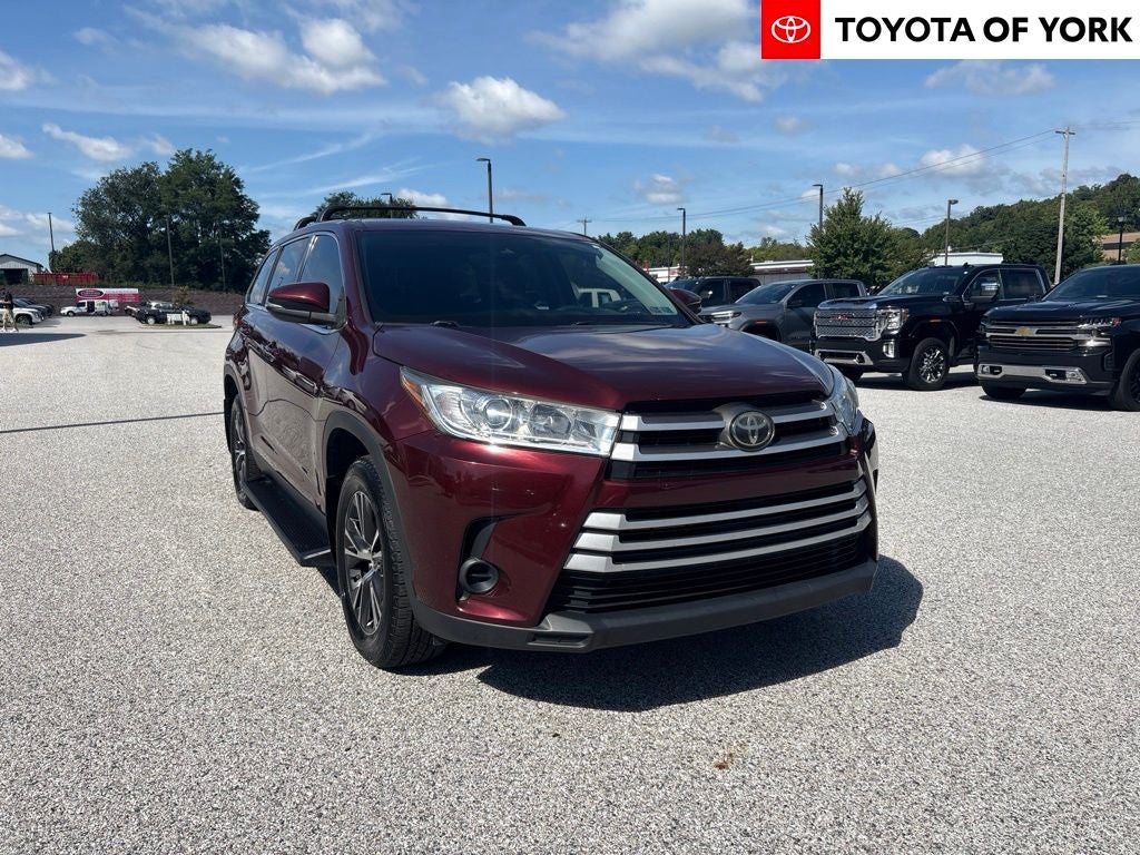 2019 Toyota Highlander LE