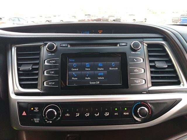 2019 Toyota Highlander LE